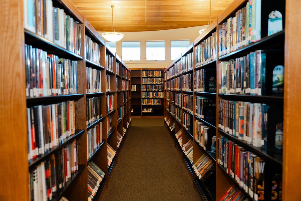 Library - Aisle